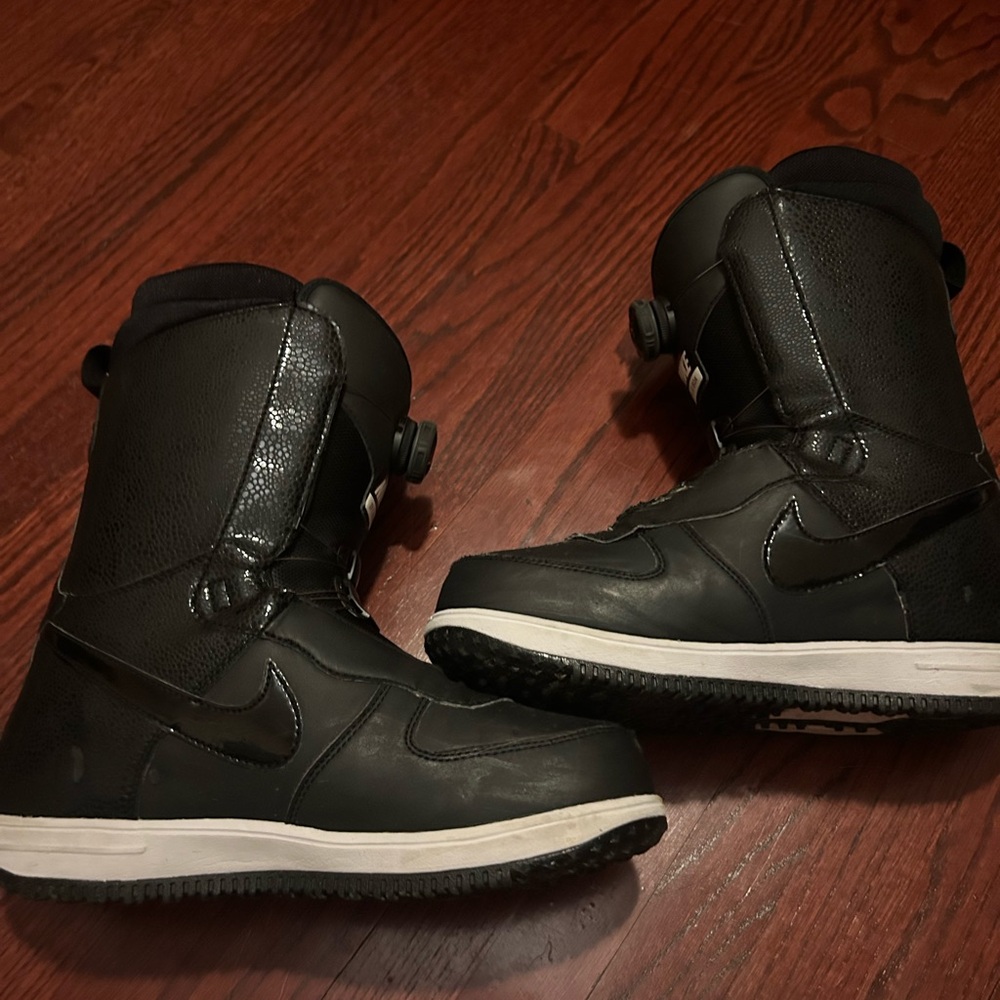 Nike Black Snow Boots